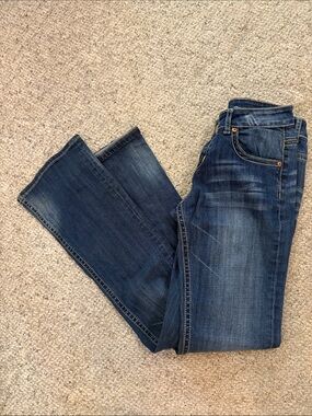 Cowgirl Tuff medium wash distressed embroidered bootcut jeans Size